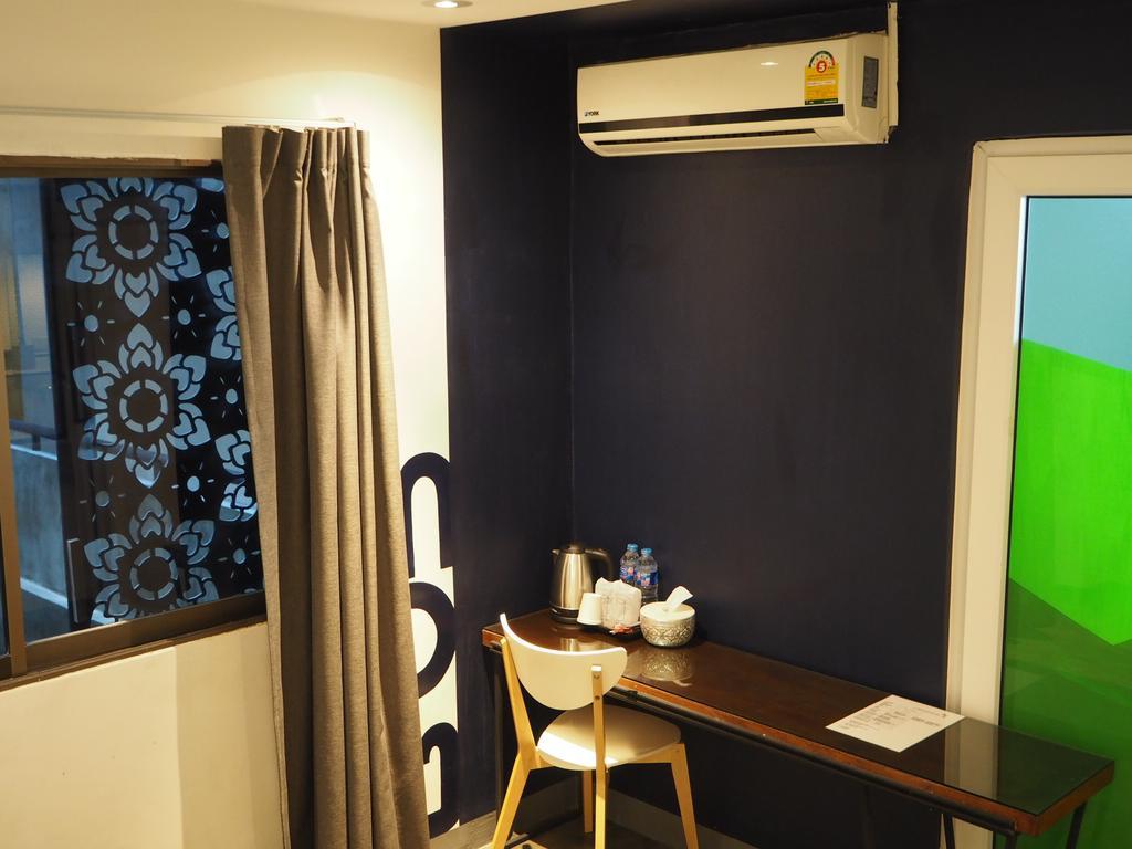 Art-C House Hotel Phuket Exterior foto